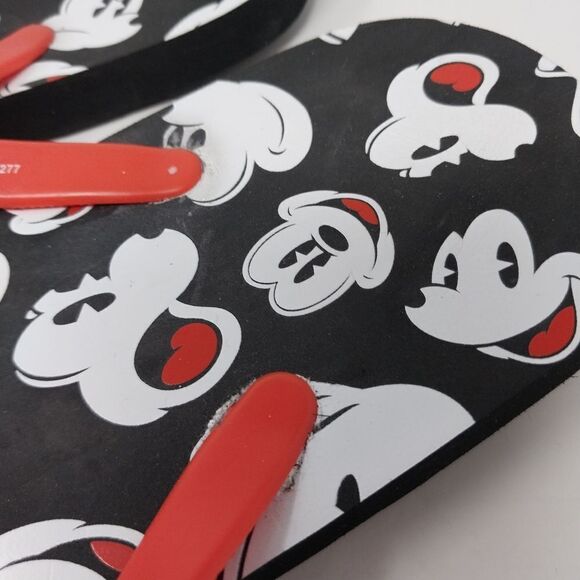 Men's Micky Mouse Flip Flops. - Picture 4 of 11